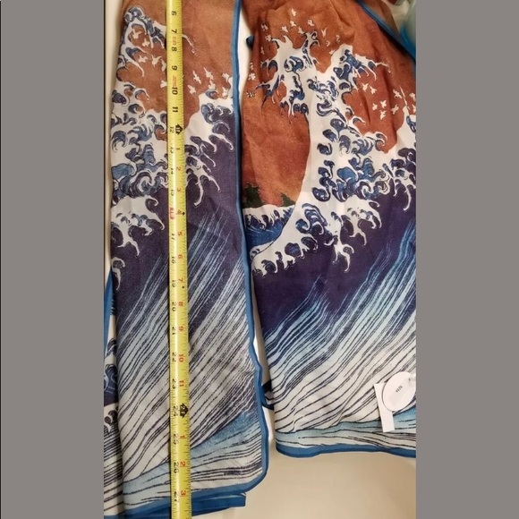 New with tags cocoon house waves silk scarf - Picture 5 of 6